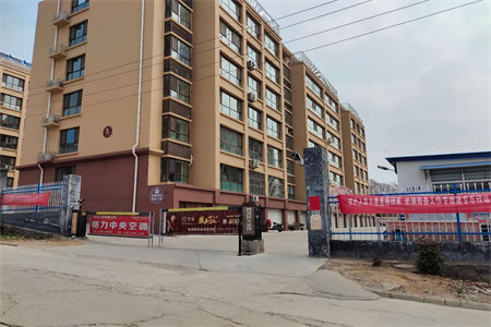 出售泰安岱岳花园B区2室1厅1卫72平简单装修